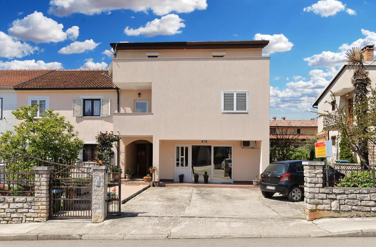 Apartments Milka 2074 Poreč Exterior foto