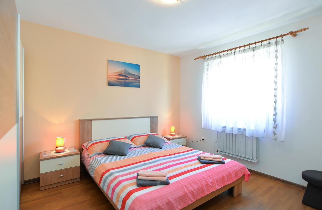 Apartments Milka 2074 Poreč Exterior foto