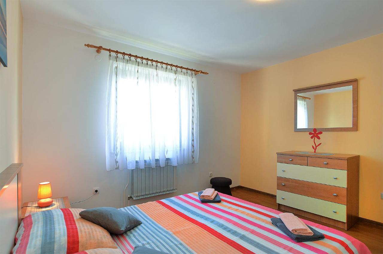 Apartments Milka 2074 Poreč Exterior foto